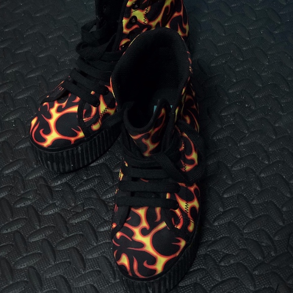 Flame Platform Sneakers - Picture 2 of 4